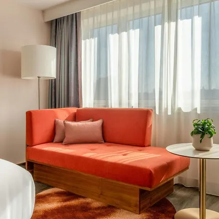 Vienna Marriott Hotel Exterior photo